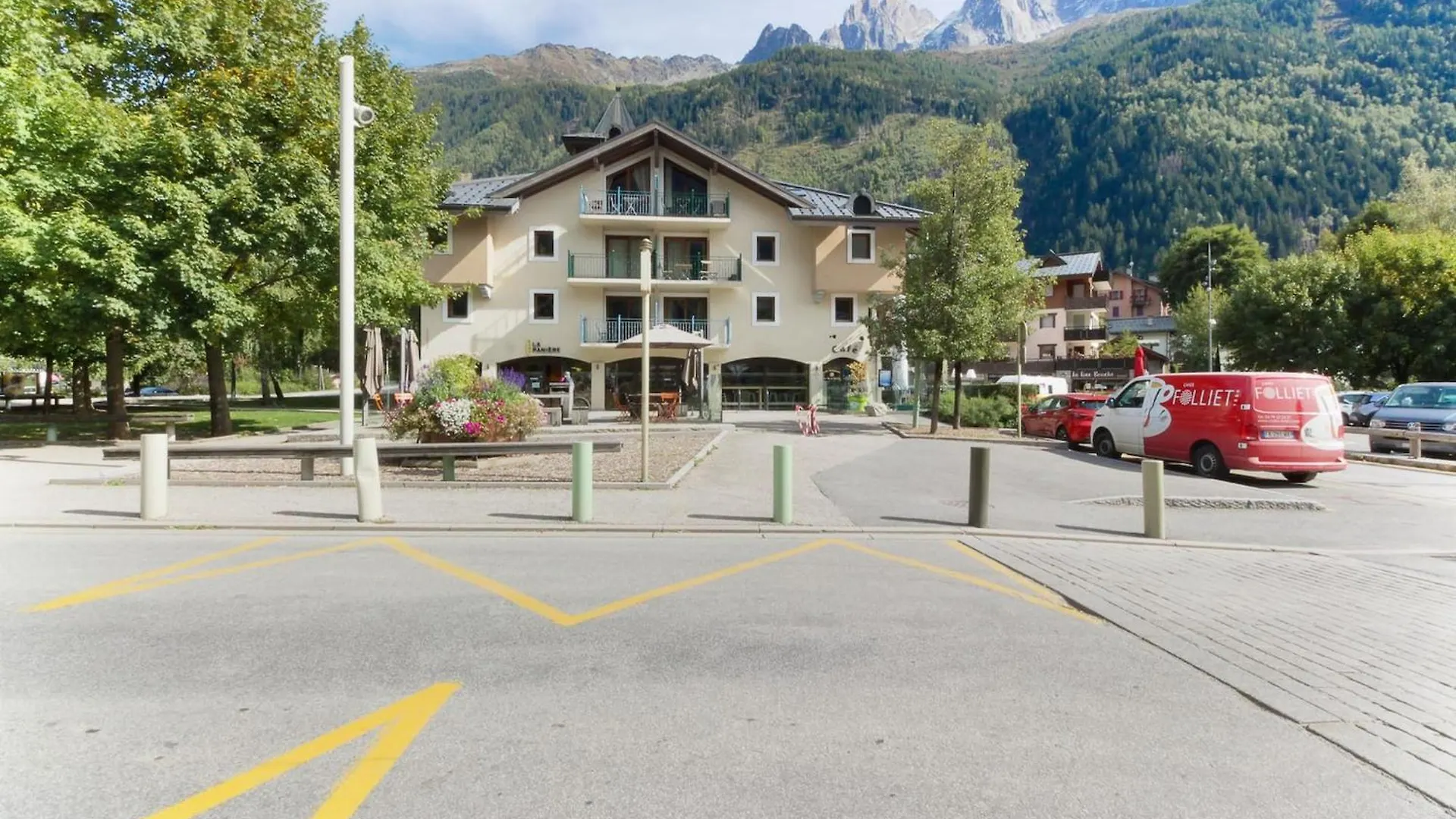 Albertine - Centre De Chamonix - Garage - Mountain Views! 0*,  France